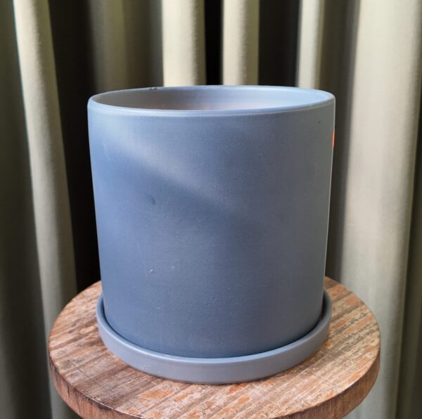 Maceta ceramica gris cilindro mediana
